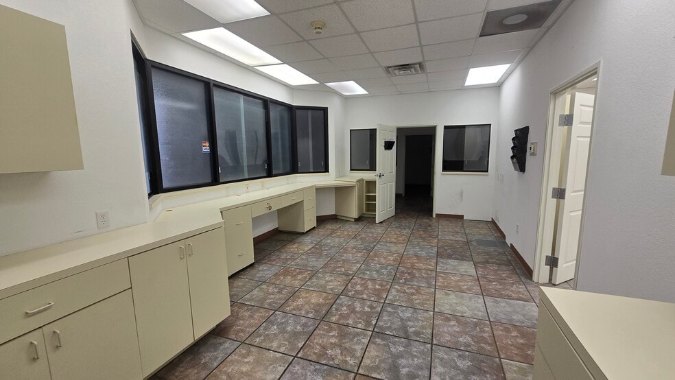 More Photos Of 3180 Central Mall Dr, Port Arthur Medical For Sale