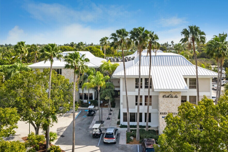 More Photos Of 31 Ocean Reef Dr, Key Largo Office For Sale