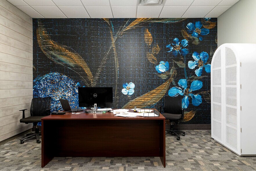 More Photos Of 1330 Potts Ave, High Point Warehouse For Sale