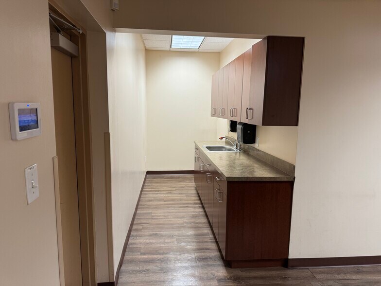 More Photos Of 4006-4012 N Florida Ave, Tampa Medical For Lease