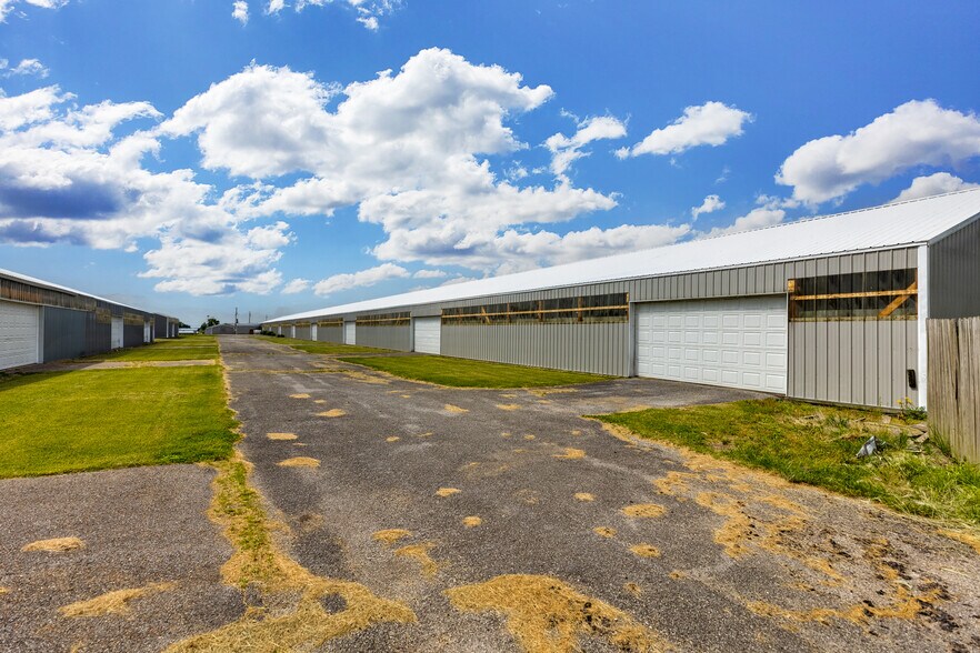 More Photos Of 2149 E Frontage Rd, Staunton Auto Dealership For Sale