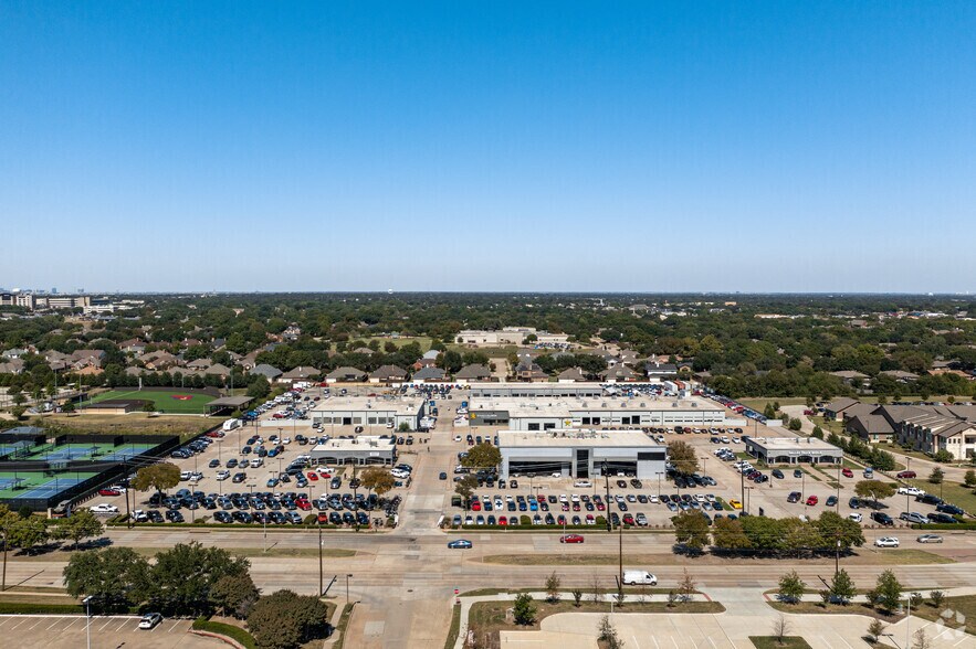 More Photos Of 3333 W Plano Pky, Plano Industrial For Lease