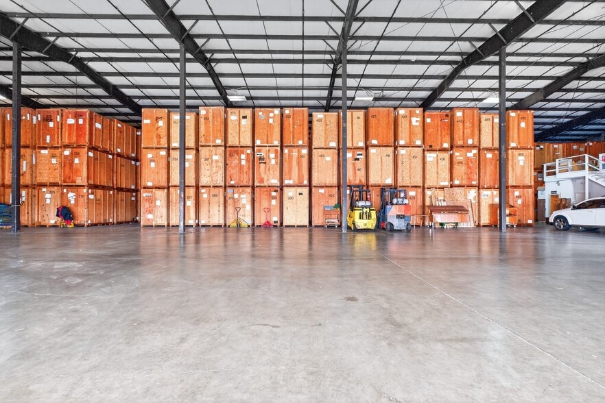 More Photos Of 4350 Pacific Hwy, Bellingham Industrial For Lease