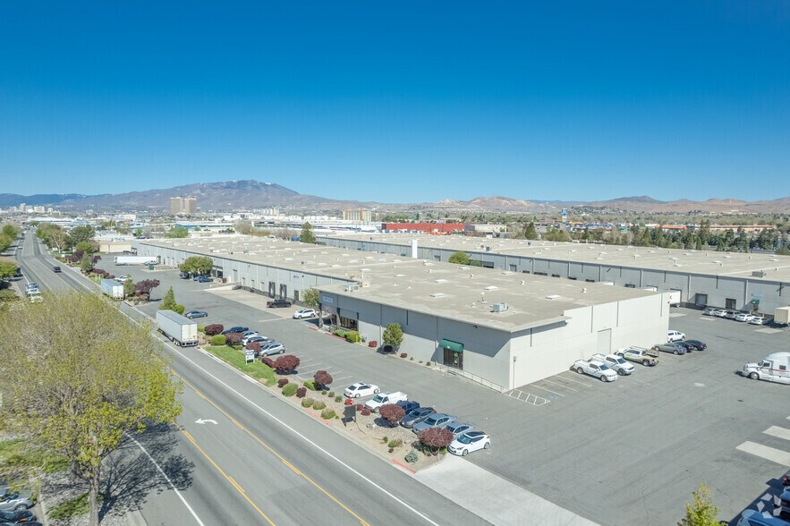 More Photos Of 700-798 E Glendale Ave, Sparks Warehouse For Lease