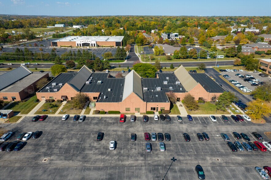 More Photos Of 235-241 W Schrock Rd, Westerville Office For Lease