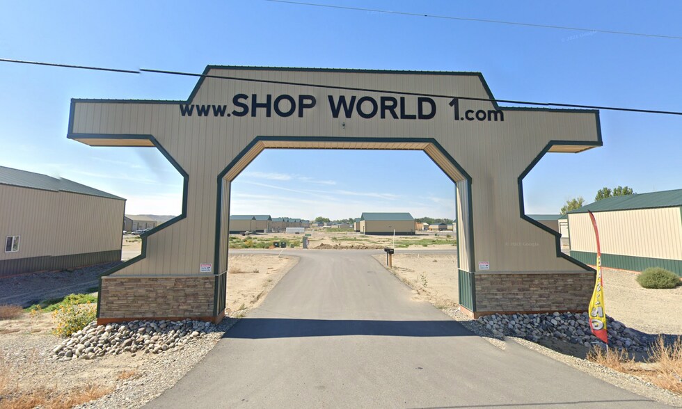 More Photos Of 8033 Workshop, Billings Industrial For Lease