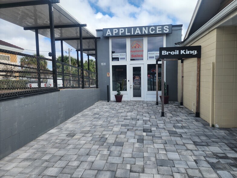 More Photos Of 1531 E Altamonte Dr, Casselberry Freestanding For Lease