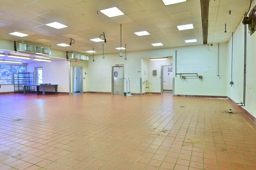 More Photos Of 126 Erie St, Cortland Warehouse For Sale