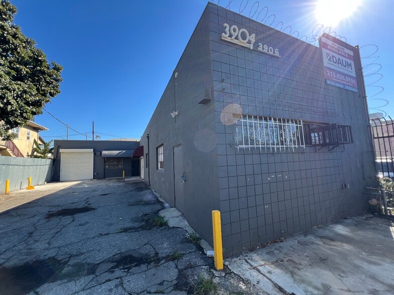 More Photos Of 3904 S Broadway, Los Angeles Warehouse For Lease