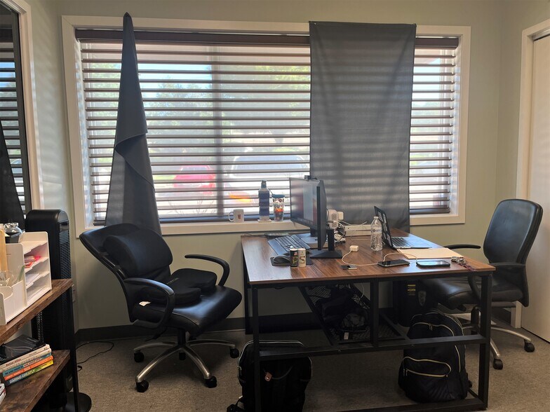 More Photos Of 100 Corporate Dr, Trumbull Office For Lease