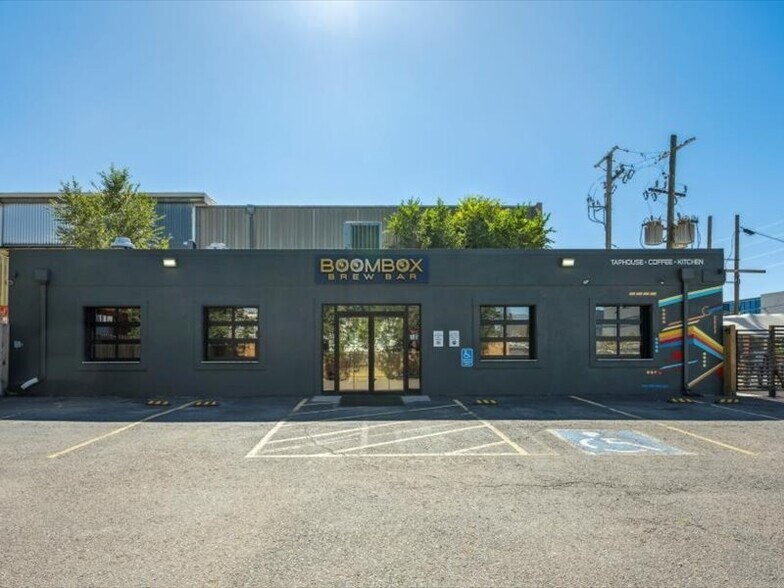 More Photos Of 5686 Pecos St, Denver Restaurant For Sale