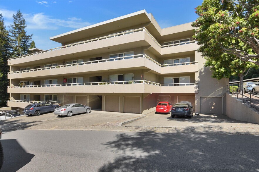 More Photos Of 1118 Sir Francis Drake Blvd, Kentfield Apartments For Sale