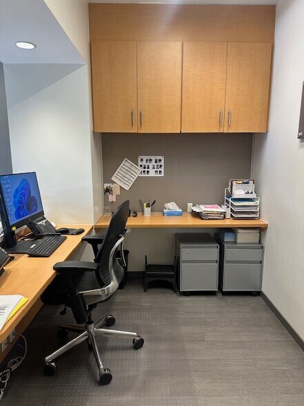 More Photos Of 18 Studio Arcade, Bronxville Medical For Lease