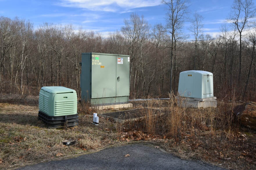 More Photos Of 206 E High St, East Hampton Land For Sale