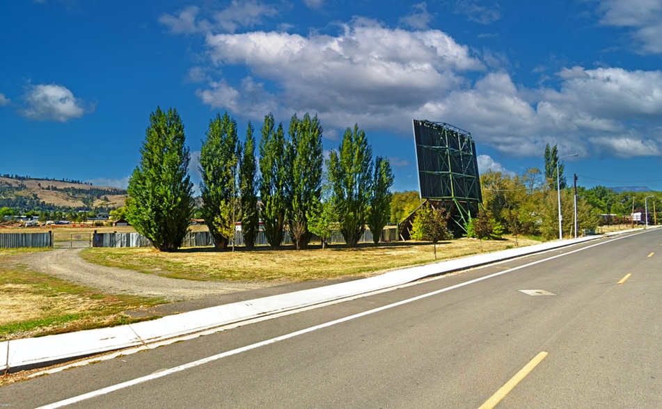 More Photos Of 404 20th St, La Grande Land For Sale