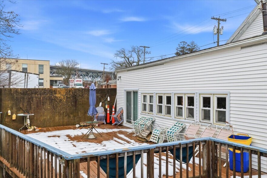 More Photos Of 53 Thames St, Groton Marina For Sale