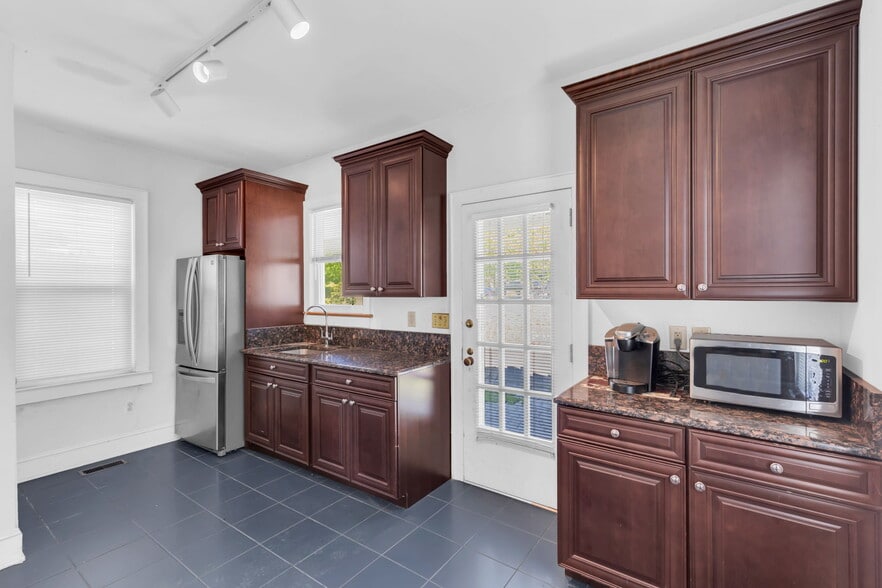 More Photos Of 485 Broadway, Long Branch Office For Sale