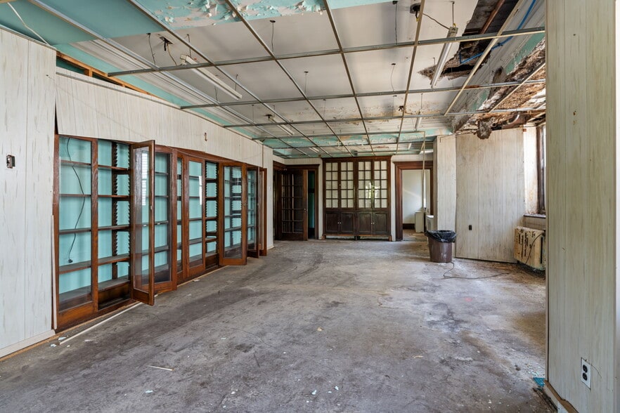 More Photos Of 5520 Harbison Ave, Philadelphia Religious Facility For Sale