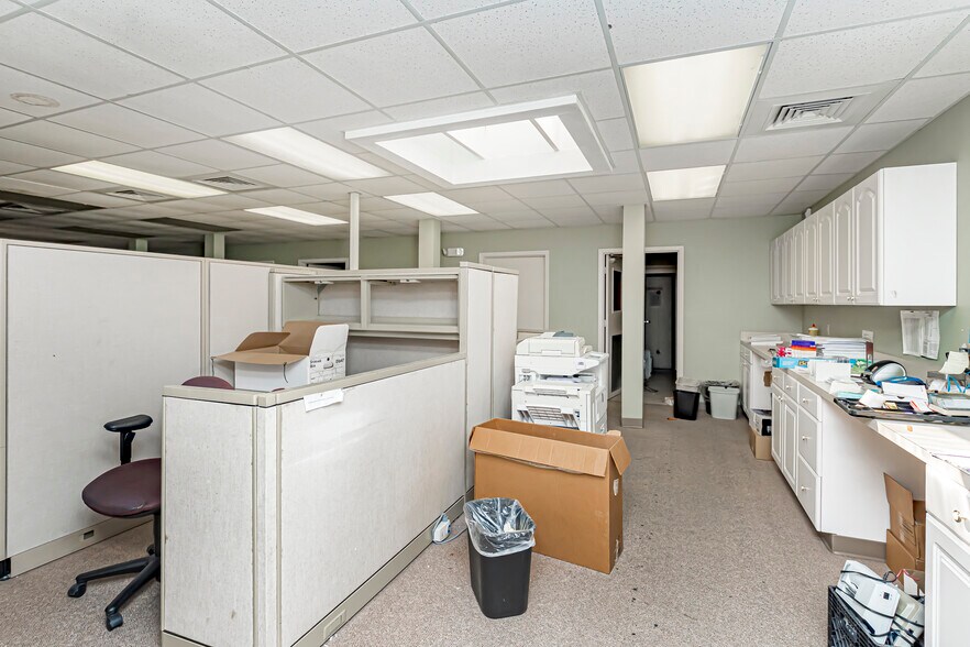 More Photos Of 8425 Cumberland Pl, Baton Rouge Medical For Lease