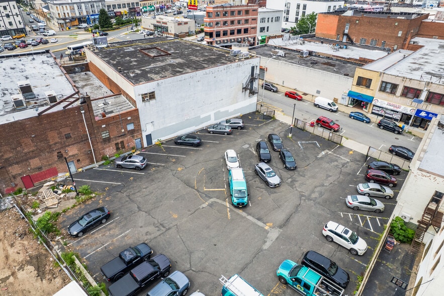 More Photos Of 199-205 Madison St, Passaic Office For Sale