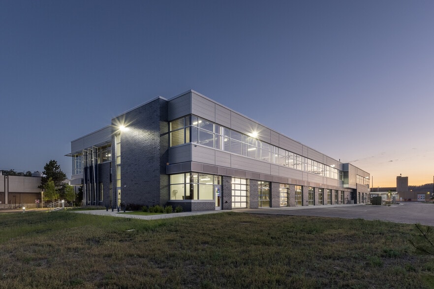 More Photos Of 108 E Main St, Rapid City Light Distribution For Lease