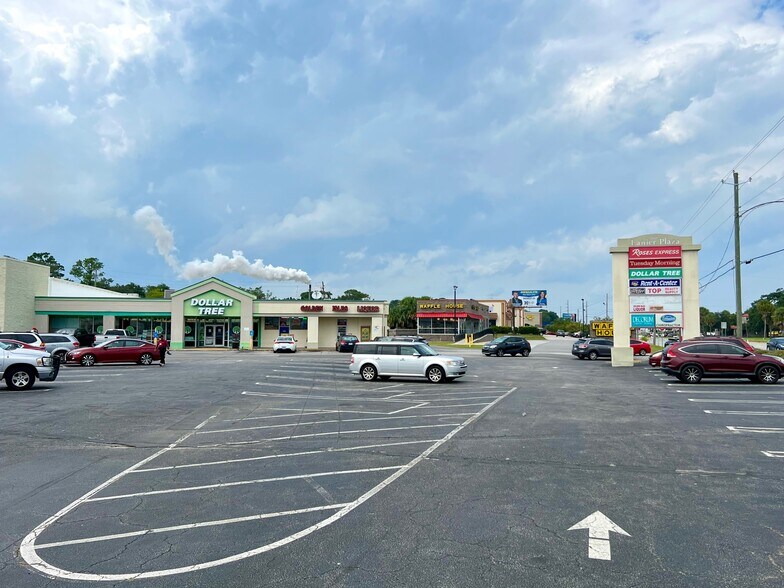 More Photos Of 1919-1945 Glynn Ave, Brunswick Unknown For Lease