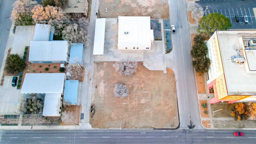 More Photos Of 701 Loraine st, Midland Land For Sale