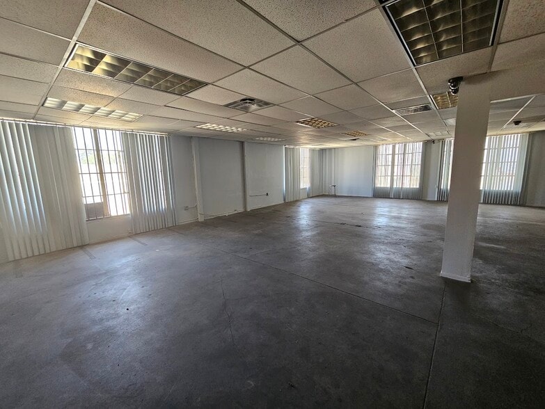 More Photos Of 777 E Washington Blvd, Los Angeles Warehouse For Lease