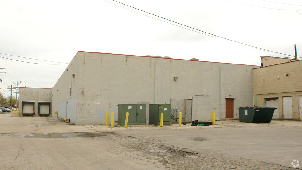 More Photos Of 2210-2400 Rapids Dr, Racine Freestanding For Sale