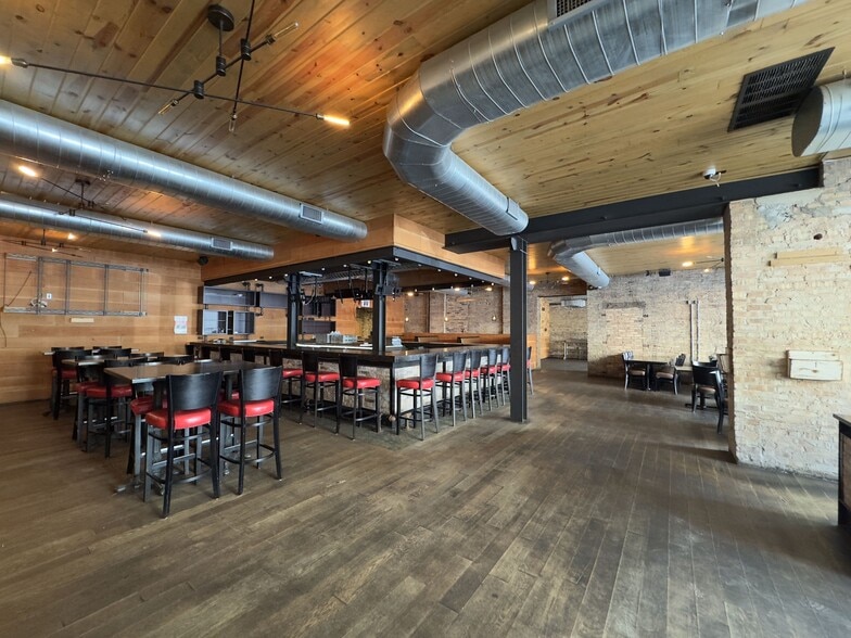 More Photos Of 3211-3215 N Sheffield Ave, Chicago Apartments For Lease