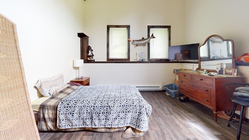 More Photos Of 15 W Redwing St, Duluth Office Residential For Sale