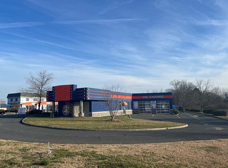 Primary Photo Of 586 Route 38 E, Maple Shade Township Carwash For Lease