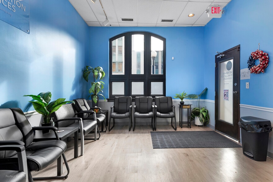 More Photos Of 720 Lake St, Oak Park Medical For Sale