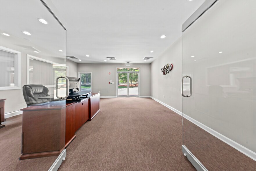 More Photos Of 4440 Tuck Rd, Loganville Research And Development For Sale
