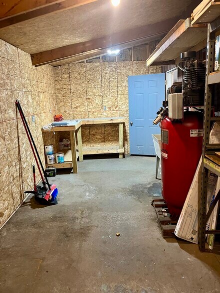 More Photos Of N5106 WI-35, Onalaska Distribution For Lease