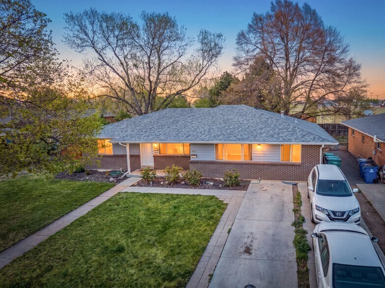 More Photos Of 13611 E Nevada Pl, Aurora Multifamily For Sale