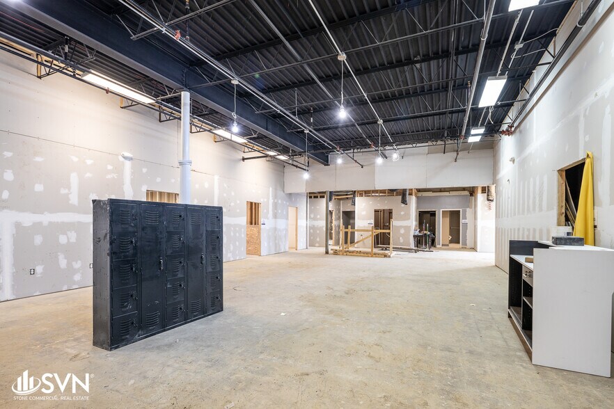 More Photos Of 514 N Main St, Nicholasville Freestanding For Lease