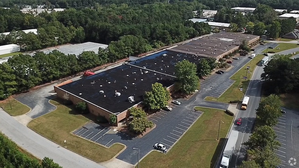Primary Photo Of 2520 Park Central Blvd, Decatur Distribution For Lease