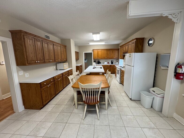 More Photos Of 436 S Fannin Ave, Tyler Office Residential For Sale