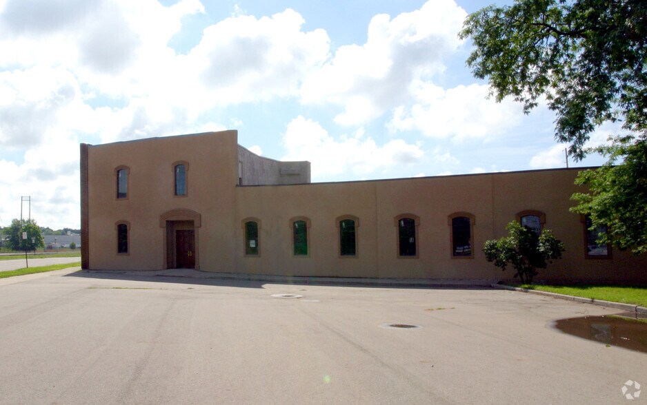 More Photos Of 409 Hupp Ave, Jackson Flex For Sale