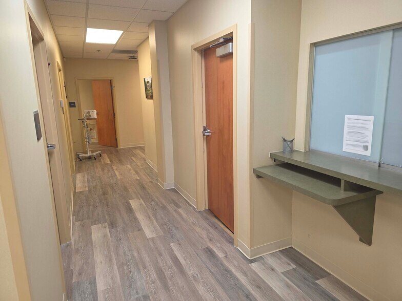 More Photos Of 1600 Sixth Ave, York Medical For Lease