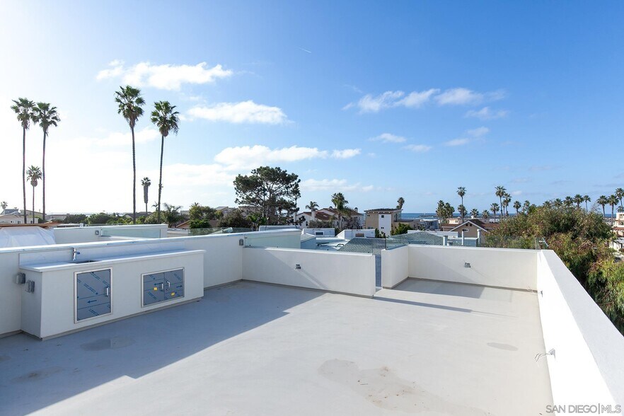 More Photos Of 2158 & 2166 Abbott st, San Diego Apartments For Sale