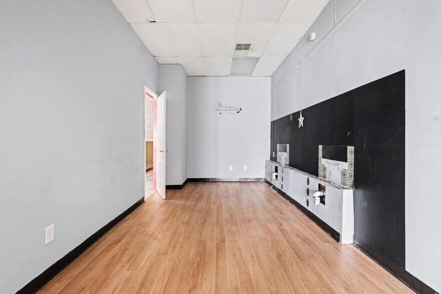 More Photos Of 136 W Virginia Ave, Bessemer City Storefront Retail Office For Sale