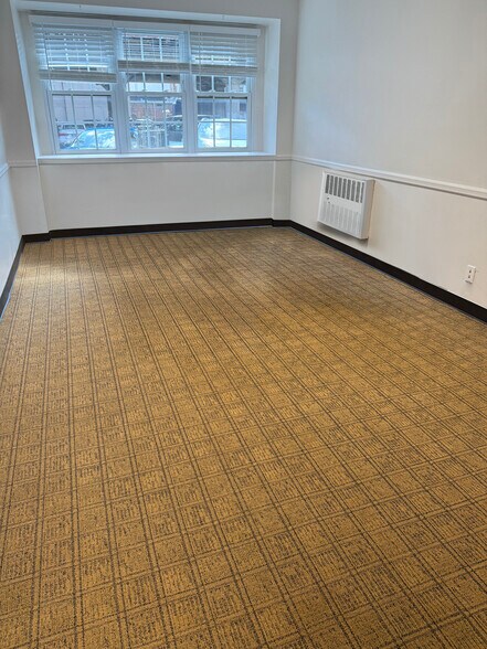 More Photos Of 55 Front St, Rockville Centre Office For Lease