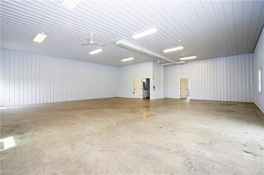 More Photos Of 275 S Smyser Rd, Wooster Flex For Sale