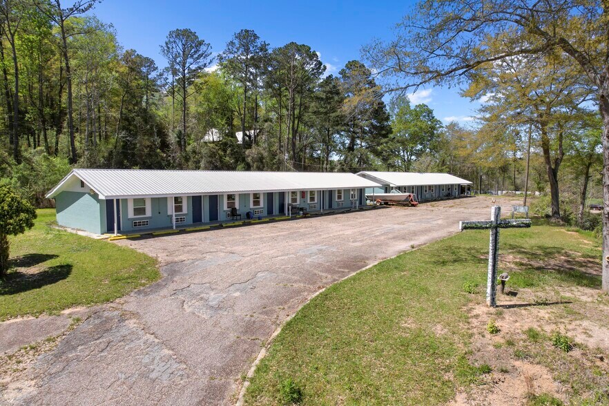 More Photos Of 1010 N Eufaula Ave, Eufaula Hotel For Sale