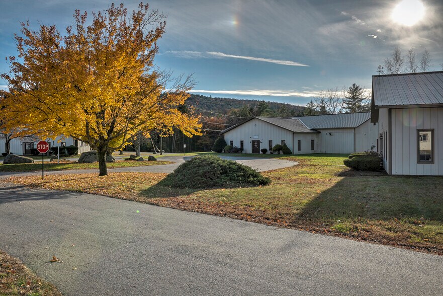 More Photos Of 867 Route 12, Westmoreland Flex For Lease