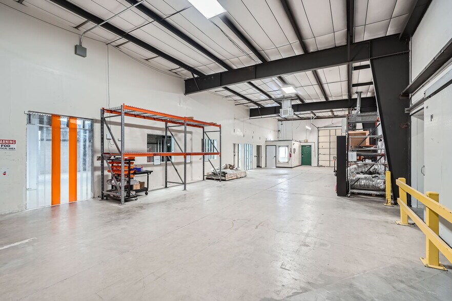 More Photos Of 573 S Arthur Ave, Louisville Warehouse For Sale