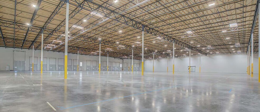 More Photos Of 2401 E Monte Vista Ave, Vacaville Warehouse For Lease