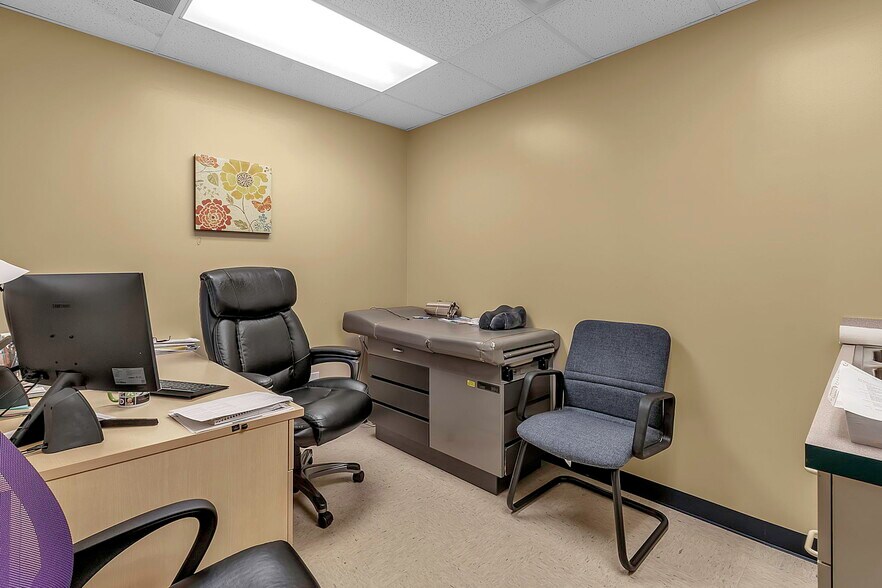 More Photos Of 6645 Main St, Buffalo Office For Sale